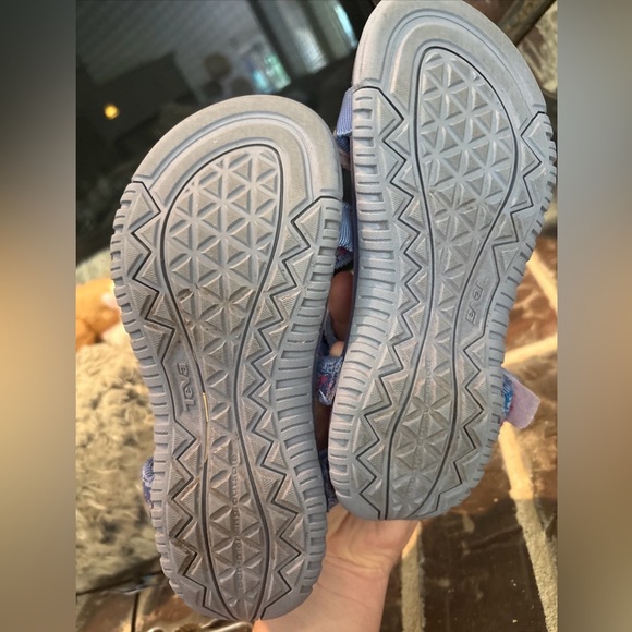 Teva Universal Sport Water Shoe Sandal Girls Size 2 Pink & Purple Outdoor Hiking - Picture 5 of 5